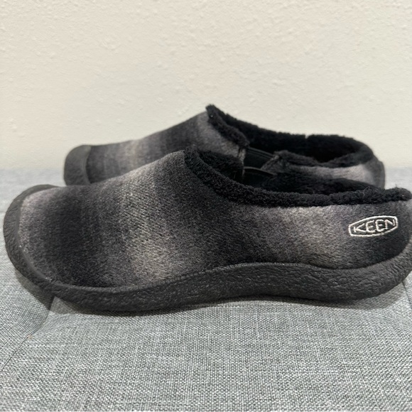 Keen Howser Slide Slipper - Picture 8 of 13